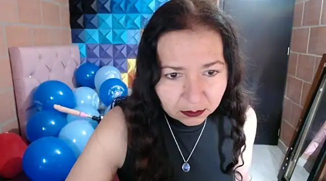 katifoxx online show from 12/22/24, 04:06