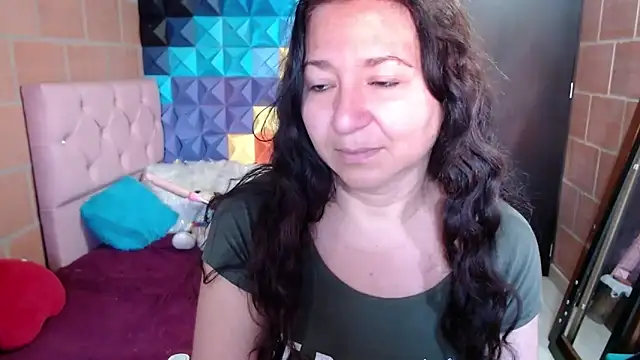 katifoxx online show from 12/29/24, 07:00