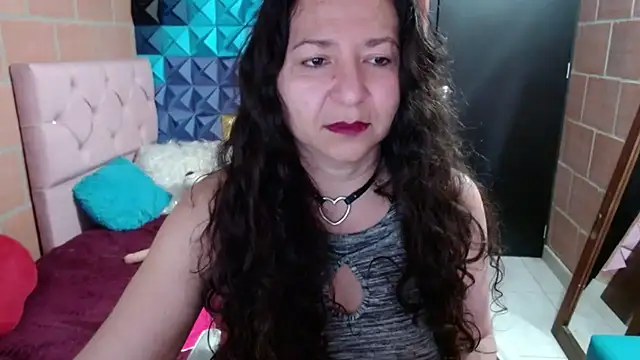 katifoxx online show from 01/05/25, 07:17