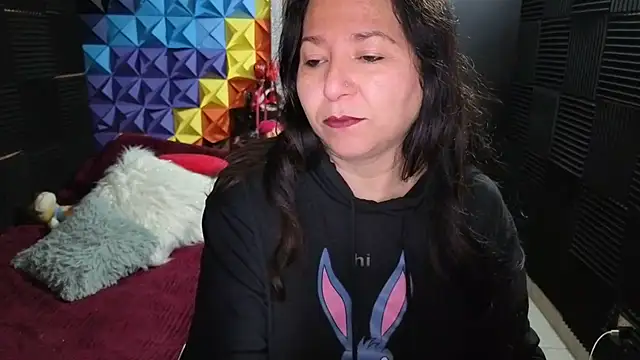 Snapshot of katifoxx chatting on 01/18/26, 08:34 katifoxx online show from 01/18/26, 08:34