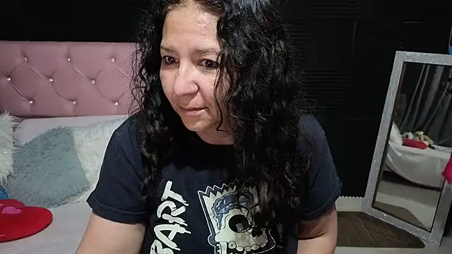 Snapshot of katifoxx chatting on 06/08/26, 03:07 katifoxx online show from 06/08/26, 03:07