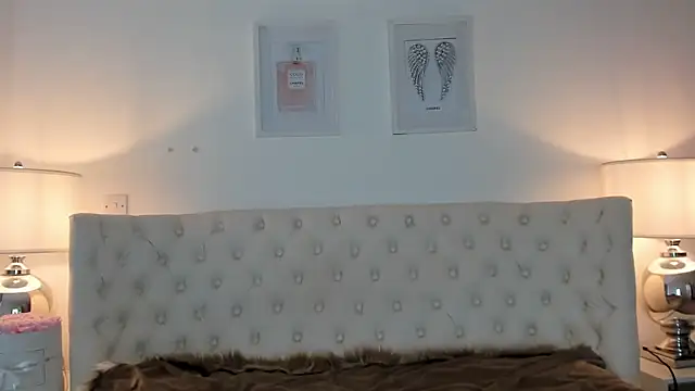 JessicaJames23 online show from 09/16/25, 11:44