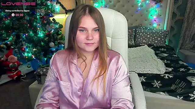 Snapshot of VinnaSky chatting on 12/23/24, 04:12 VinnaSky online show from 12/23/24, 04:12