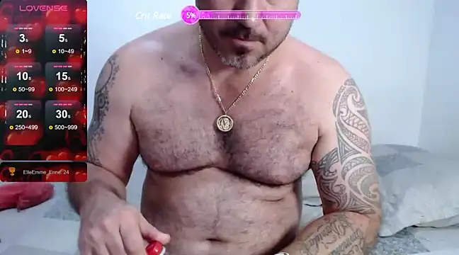 Snapshot of Osobrandon567 chatting on 12/24/24, 04:08 Osobrandon567 online show from 12/24/24, 04:08