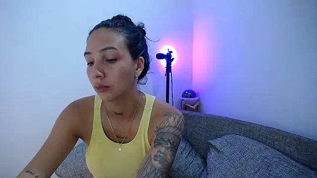 Snapshot of Allyson_Smith chatting on 01/13/25, 11:27 Allyson Smith online show from 01/13/25, 11:27