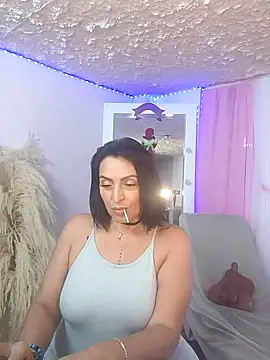 zullyxhot online show from 11/25/25, 09:37