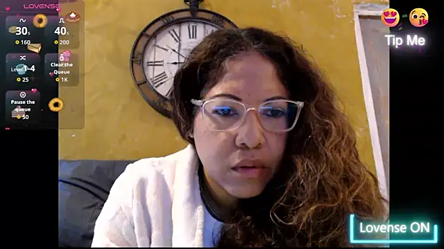 Snapshot of mila38 chatting on 01/18/26, 08:51 mila38 online show from 01/18/26, 08:51