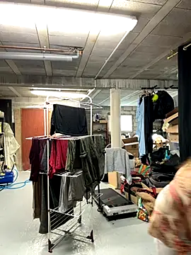 Snapshot of Clara-xoxo chatting on 11/04/25, 02:16 Clara-xoxo online show from 11/04/25, 02:16