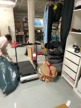 Snapshot of Clara-xoxo chatting on 11/19/25, 03:12 Clara-xoxo online show from 11/19/25, 03:12