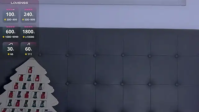 Snapshot of Clara-xoxo chatting on 12/15/25, 01:48 Clara-xoxo online show from 12/15/25, 01:48