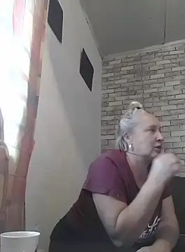 Snapshot of Cerd_Ayaz chatting on 09/20/25, 09:43 Cerd Ayaz online show from 09/20/25, 09:43