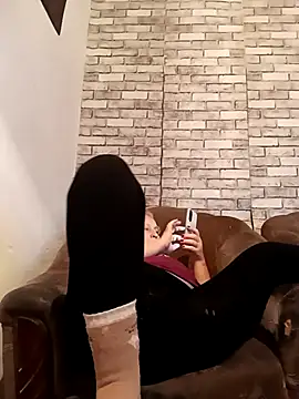 Snapshot of Cerd_Ayaz chatting on 10/25/25, 01:51 Cerd Ayaz online show from 10/25/25, 01:51