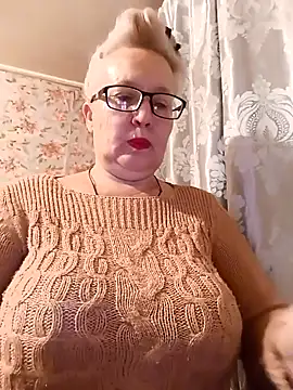 Snapshot of Cerd_Ayaz chatting on 10/31/25, 02:45 Cerd Ayaz online show from 10/31/25, 02:45