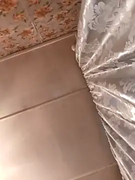 Snapshot of Cerd_Ayaz chatting on 12/05/25, 10:24 Cerd Ayaz online show from 12/05/25, 10:24