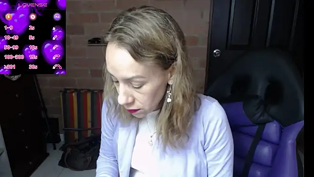 cristin doll  online show from 05/01/26, 02:32