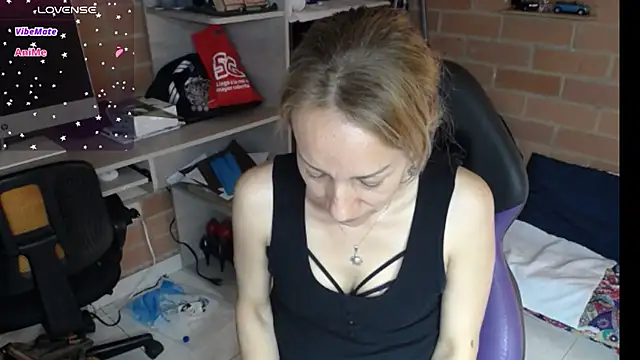 cristin doll  online show from 07/27/26, 02:57