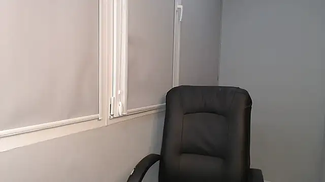 Snapshot of Lady_Joli chatting on 12/08/24, 10:25 Lady Joli online show from 12/08/24, 10:25