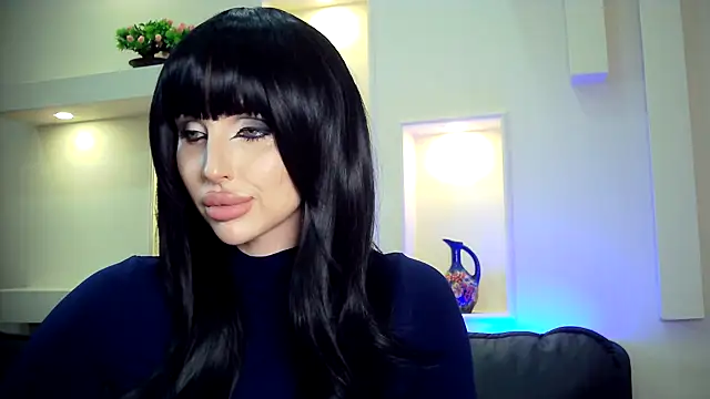 Snapshot of Lady_Joli chatting on 11/14/25, 08:18 Lady Joli online show from 11/14/25, 08:18