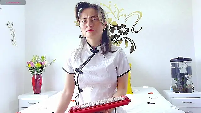 Snapshot of MarcelaFlores chatting on 07/03/26, 03:07 MarcelaFlores online show from 07/03/26, 03:07