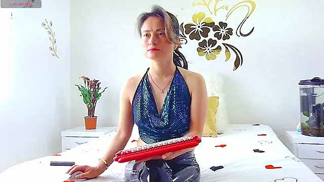 Snapshot of MarcelaFlores chatting on 07/14/26, 02:56 MarcelaFlores online show from 07/14/26, 02:56