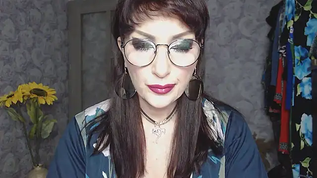 Aziza1 online show from 05/06/26, 02:11