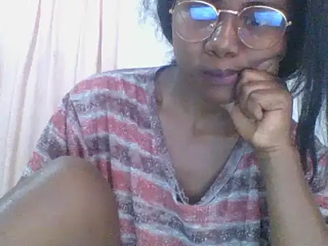 Snapshot of Hamie_sexy chatting on 10/21/25, 07:31 Hamie sexy online show from 10/21/25, 07:31