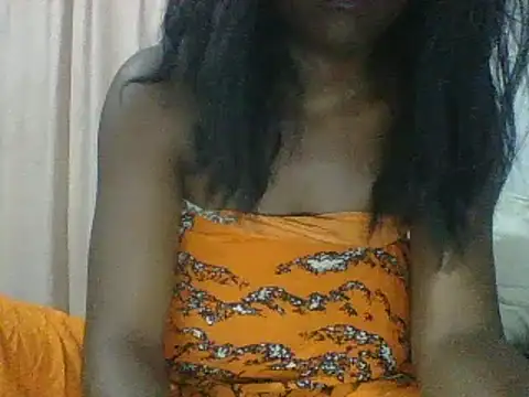 Snapshot of Hamie_sexy chatting on 10/21/25, 08:31 Hamie sexy online show from 10/21/25, 08:31