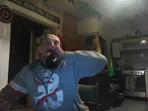 Snapshot of Sluchacze chatting on 02/19/25, 12:03 Sluchacze online show from 02/19/25, 12:03