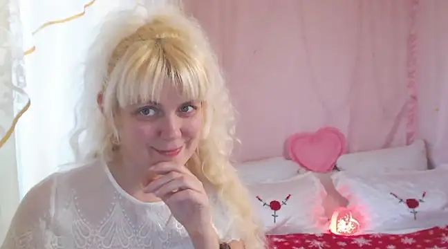 SunnySylvia online show from 01/06/25, 01:08