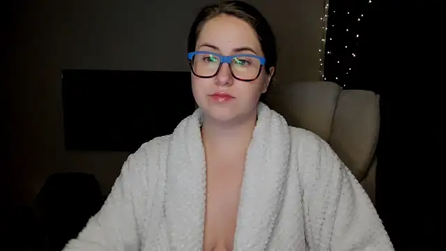 SeasonalSomeone online show from 10/31/25, 10:11