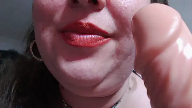 Snapshot of piticaforever chatting on 03/08/25, 03:45 piticaforever online show from 03/08/25, 03:45