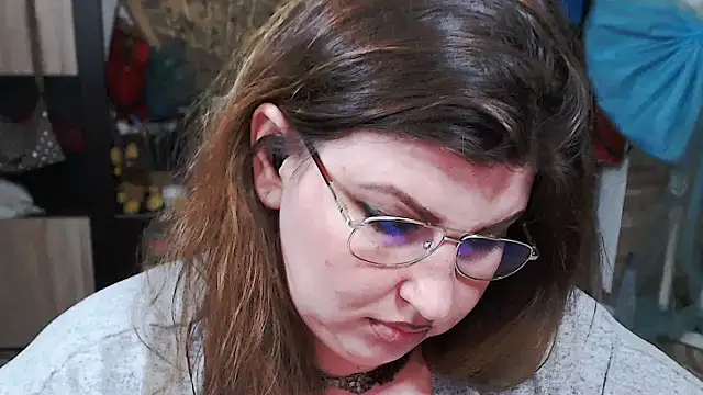 Snapshot of piticaforever chatting on 03/11/25, 08:30 piticaforever online show from 03/11/25, 08:30