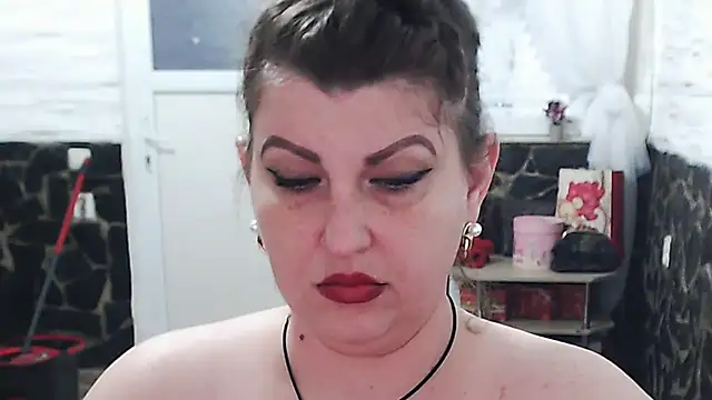 Snapshot of piticaforever chatting on 10/06/25, 01:30 piticaforever online show from 10/06/25, 01:30