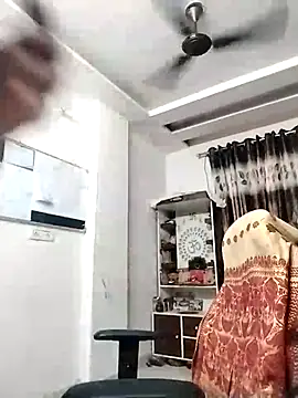 hotindianstud online show from 10/17/25, 10:40