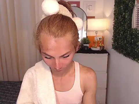 FertilityGoddessXx online show from 04/28/26, 04:06