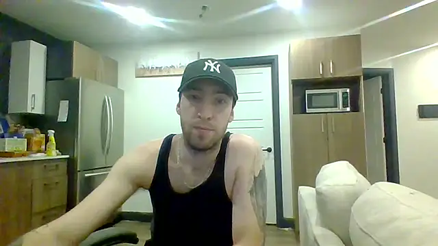 jijicool1 online show from 12/22/25, 11:35