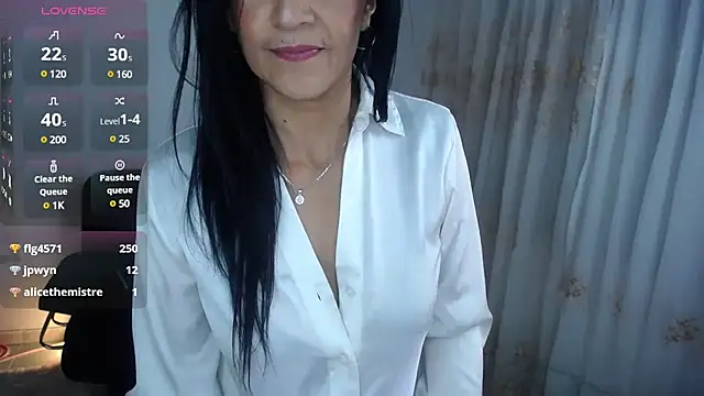  steffy  online show from 02/25/25, 02:36