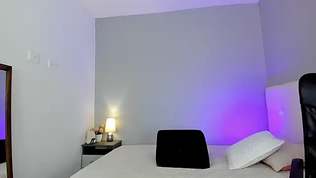 NataliaBuiles online show from 01/23/25, 08:45