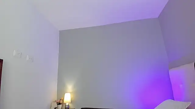 NataliaBuiles online show from 01/27/25, 12:22