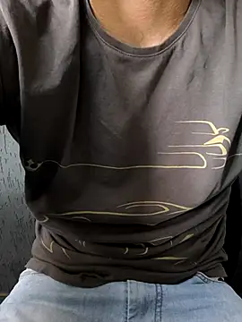 Leo Big online show from 10/30/25, 11:44