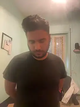 Snapshot of andrea92roma chatting on 11/07/25, 10:15 andrea92roma online show from 11/07/25, 10:15