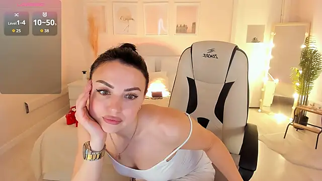 HelenaRegal online show from 06/05/26, 02:01