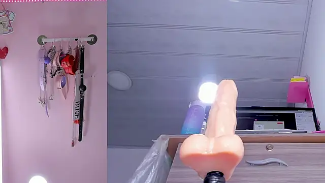 emily foxxxii online show from 07/18/26, 10:46