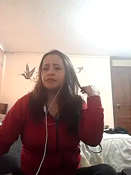 latinfemale online show from 12/05/24, 05:50