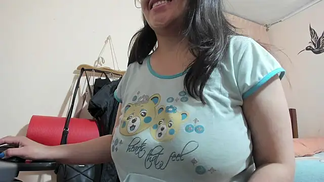 latinfemale online show from 12/28/24, 04:30