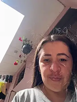 latinfemale online show from 05/18/26, 06:47