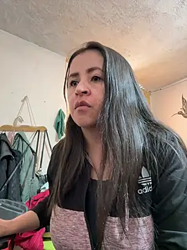 latinfemale online show from 05/26/26, 08:38