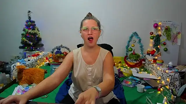 Snapshot of IamYourNarcotic chatting on 12/15/24, 04:48 IamYourNarcotic online show from 12/15/24, 04:48