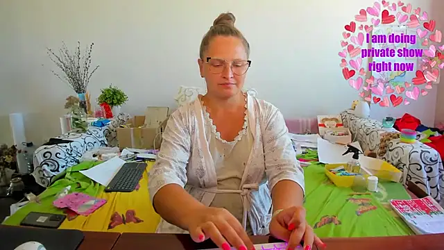 Snapshot of IamYourNarcotic chatting on 09/26/25, 09:35 IamYourNarcotic online show from 09/26/25, 09:35