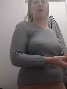 Mllesha74000 online show from 12/04/24, 12:14